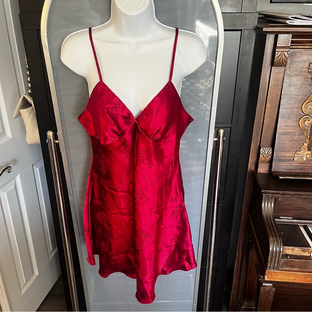 Y2K Luxurious Satin‎ Chemise in Rich Red